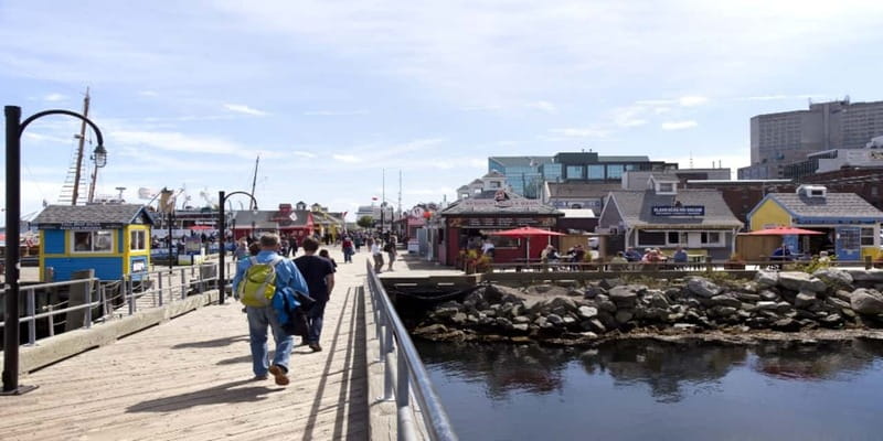 Halifax: Small Group Walking Tour with Citadel & Museum - Finishing at Pier 21