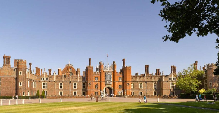 Hampton Court Palace and Windsor Castle Private Car Tour - Hampton Court Palace and Henry VIII’s Tudor court