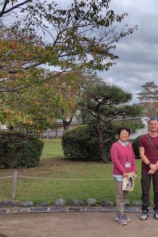 Himeji: Express Guided Tour of Himeji Castle in 90 Minutes - Practical timing and expectations