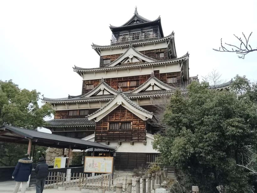 Hiroshima Castle 1h guide tour - Is $52 per person good value?