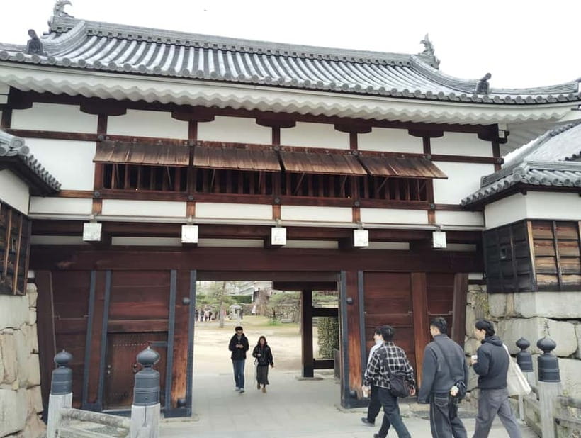 Hiroshima Castle 1h guide tour - Booking details worth knowing