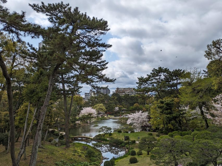 Hiroshima Heritage Trail: A-Bomb Dome, Castle, and Shukkien - Hiroshima Castle and the city’s feudal past