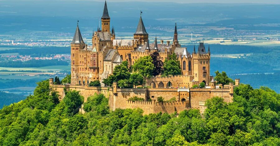 Hohenzollern Castle: Full-Day Tour from Frankfurt - The first sight of the castle on its mountain cone