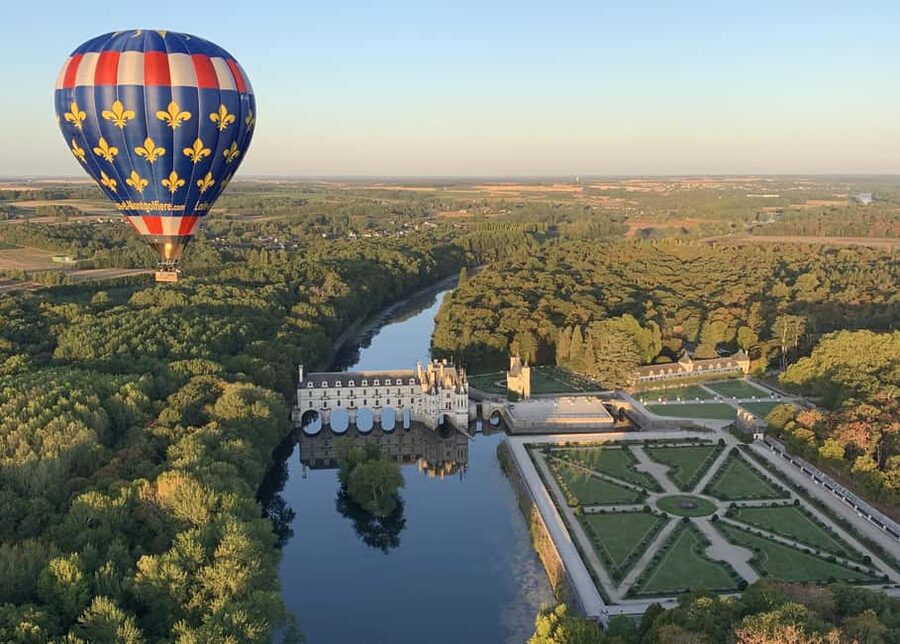 Hot Air Balloon Flight above the Castle of Chenonceau - Why a balloon is a fine way to see Chenonceau