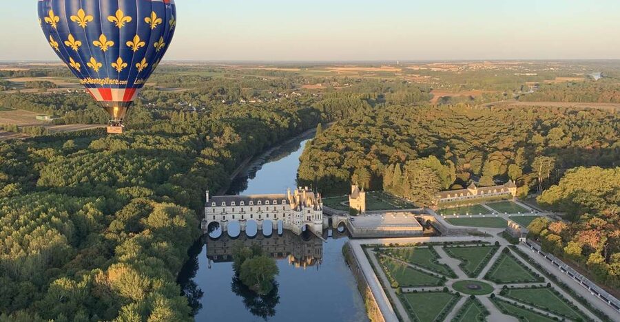 Hot Air Balloon Flight above the Castle of Chenonceau - From Saint-Georges-sur-Cher to the launch field