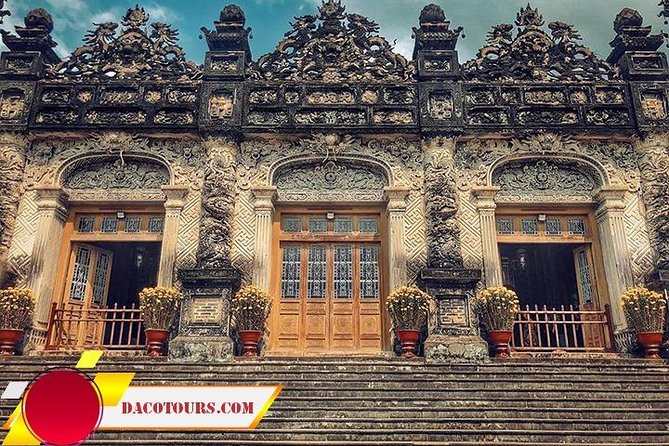 Hue Citadel tour by authentic Train via Hai Van Pass from Da Nang - Entering Hue through the Imperial City