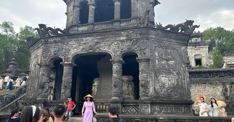 Hue Sightseeings Royal Tombs , Citadel with Private Driver - Key points to know before booking