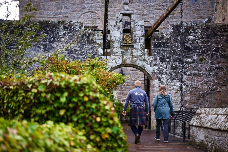 Invergordon: Highlands Guided Tour with Cawdor Castle Ticket - Clava Cairns: 4,000 years in a short visit