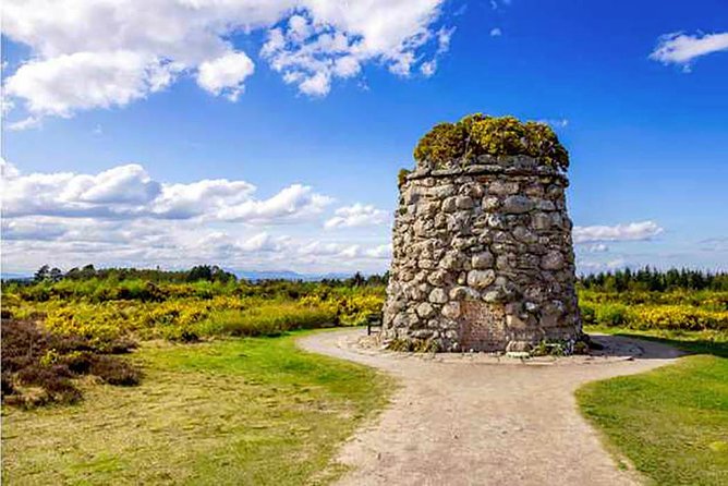 INVERGORDON PORT Tour of Culloden, Cairns & Cawdor Castle - The guide makes the difference