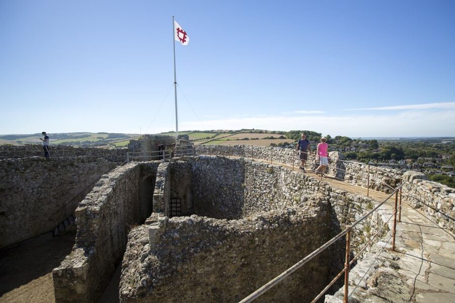 Isle of Wight: Carisbrooke Castle Entry Ticket - Price, party size, and practical value