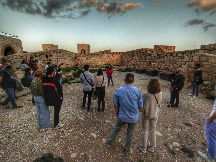Jaén: Castle of Santa Catalina Entry with Guided Tour - Meeting the guide at Carr. al Parador, 30