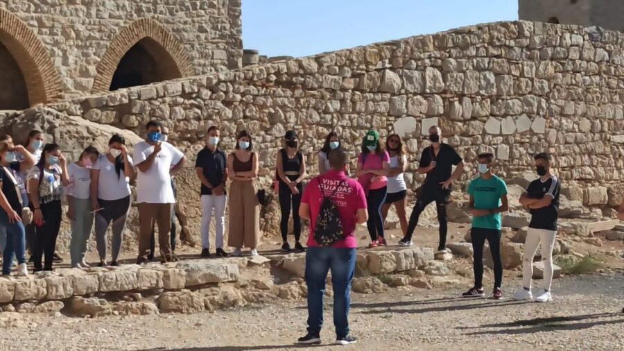 Jaén: Castle of Santa Catalina Entry with Guided Tour - The cross on Santa Catalina hill