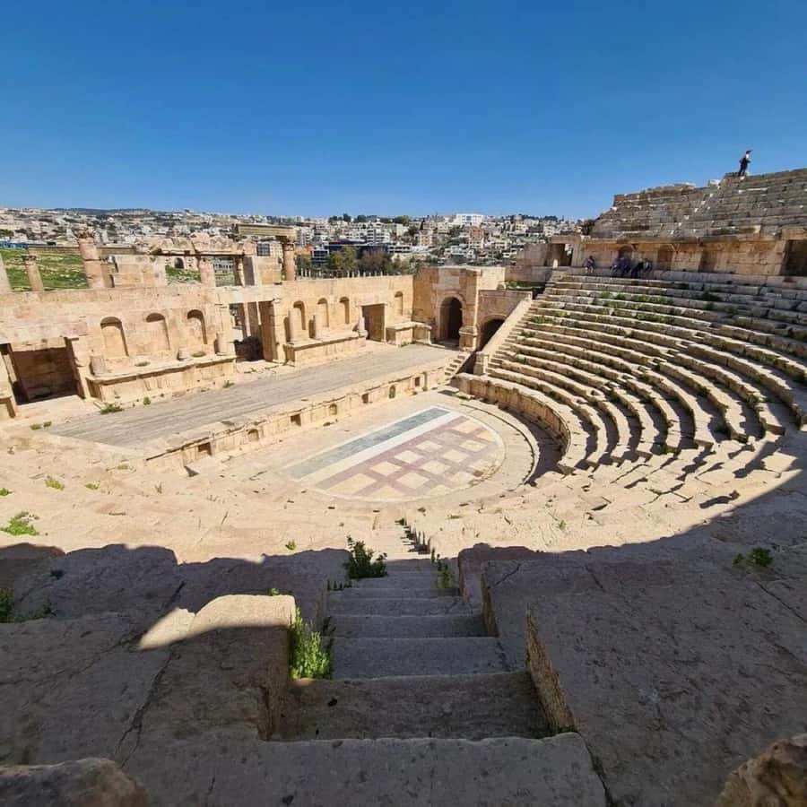 Jerash and Ajloun Castle Day Tour From Amman - Entering Ajloun’s 12th-century fortress