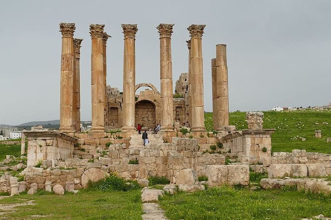 Jerash and Ajloun Castle Full day Tour - What the private vehicle changes