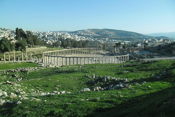 Jerash and Ajloun Castle Full day Tour - Entering the vast Roman city of Jerash