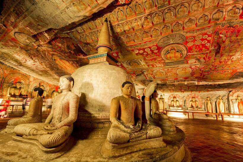 Kandy: Sigiriya Fortress & Cave Temple Full Day Private Tour - Matale spice garden and herbal massage