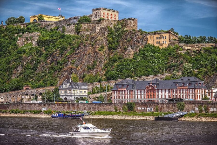 Koblenz: Old Town Tour with the Ehrenbreitstein Fortress - Why the fortress is the right place to start