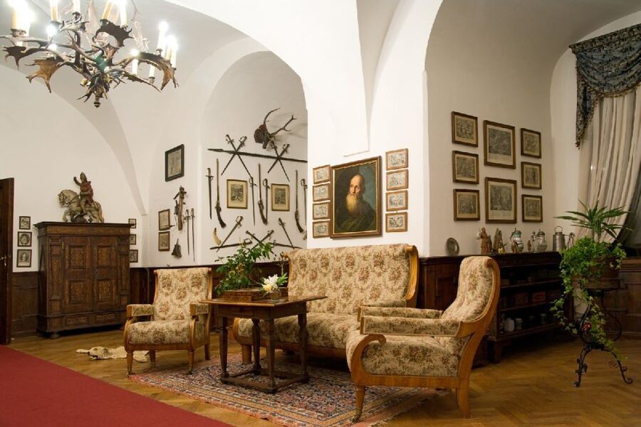 Konopiště: Chateau Tour from Prague - The language question you should take seriously