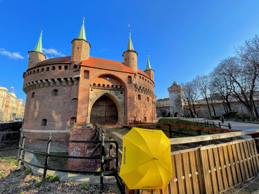 Kraków: Old Town & Wawel Castle Walking Tour in English - Following the Royal Route into Kraków’s Old Town