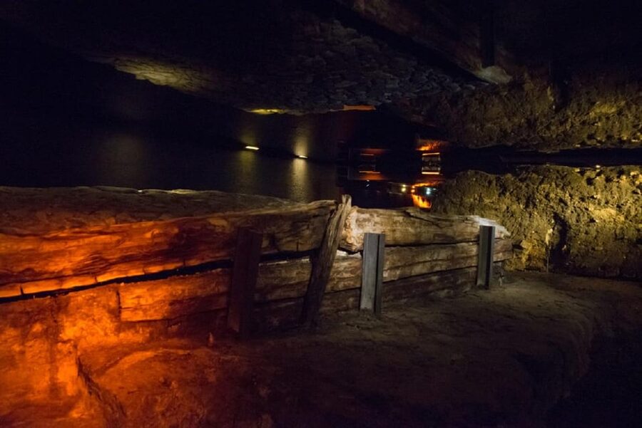 Krakow: Rynek Underground & Wawel Castle, Cathedral Tour - Starting beneath Krakow’s Market Square