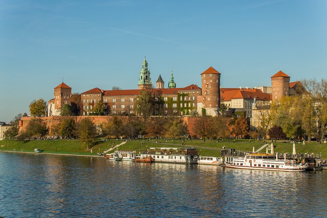 Krakow: Wawel Castle & Cathedral Guided Tour - Why Wawel Hill deserves two hours