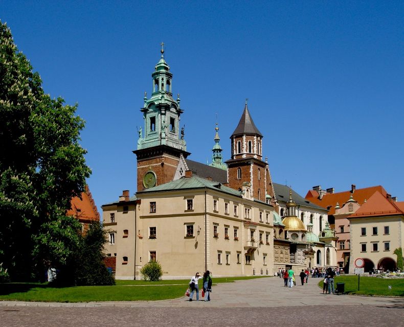 Krakow: Wawel Castle & Cathedral Guided Tour - Who should book this Wawel tour?