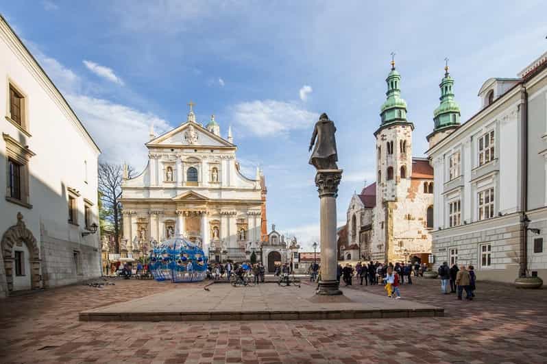 Krakow: Wawel Castle & Cathedral, Old Town & City Basilica - Language, Pace, and Guide Quality