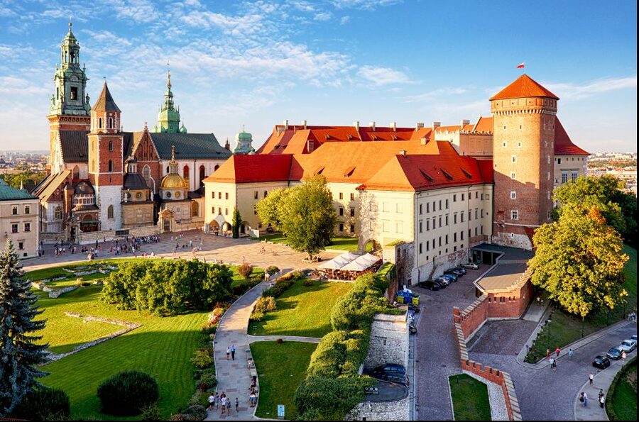 Krakow: Wawel Castle Guided Tour with Entry Tickets - How much can you cover in one to two hours?