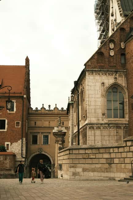 Krakow: Wawel Guided Tour – Cathedral and/or Castle - Who will enjoy this Wawel tour most?