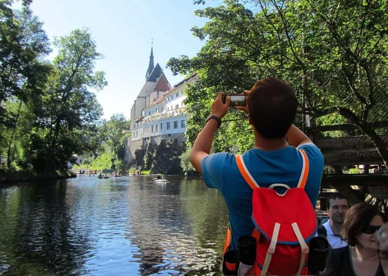 Krumlov's Best Of: River Cruise, Castle Tour & Lunch ☀️| 5h - Why this five-hour combination works