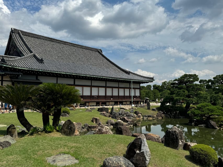 Kyoto: Nijo Castle & Gardens 2-Hour Guided Tour - Gardens, grounds, and the final 20 minutes