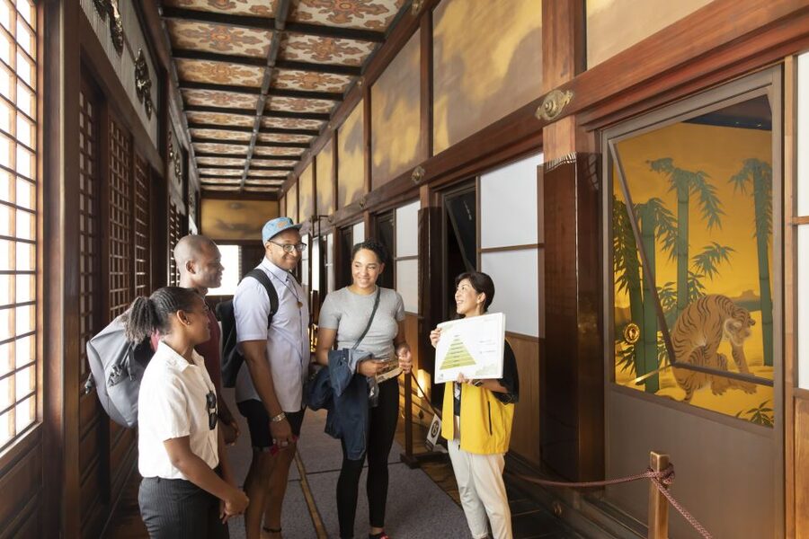 Kyoto: Nijo-jo Castle and Ninomaru Palace Guided Tour - The gates reveal the castle’s public face
