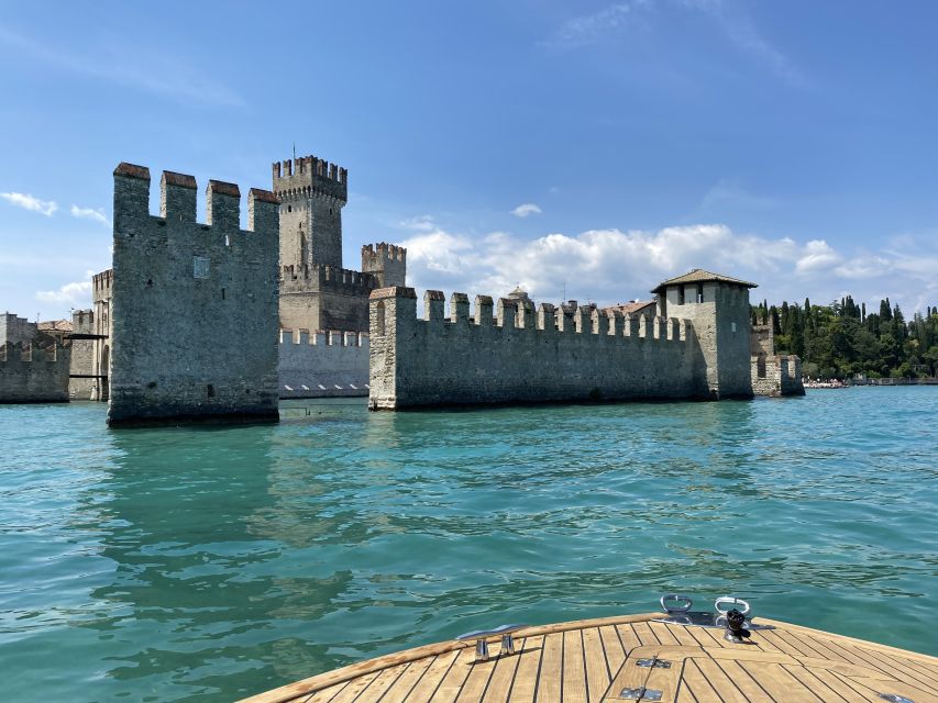Lake Garda: Historic Castle Cruise with Wine Tasting - The castle at Torri del Benaco