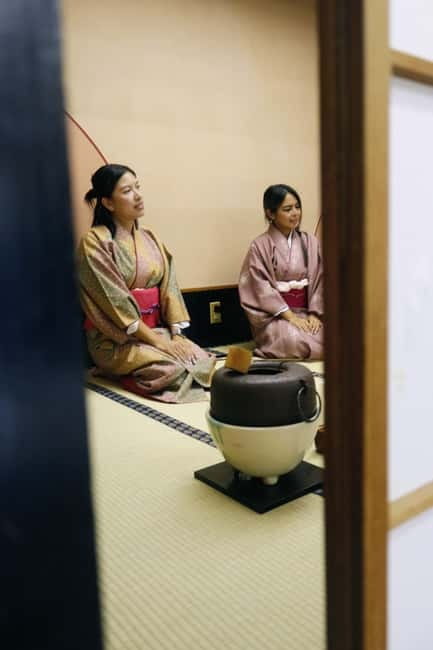 Learn Zen in a class of making Matcha tea near Osaka Castle - Wagashi, seasons, and Japanese ideas of beauty