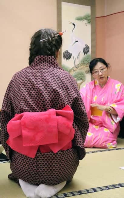 Learn Zen in a class of making Matcha tea near Osaka Castle - How the photography changes the experience