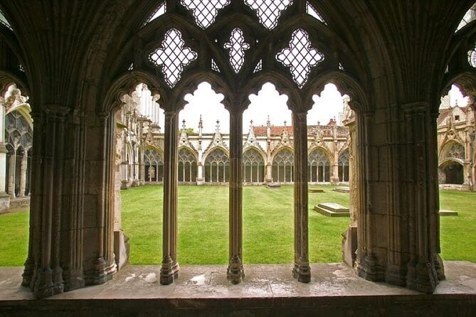 Leeds Castle Canterbury and Dover Private Tour from London - Three famous sights in one very full day