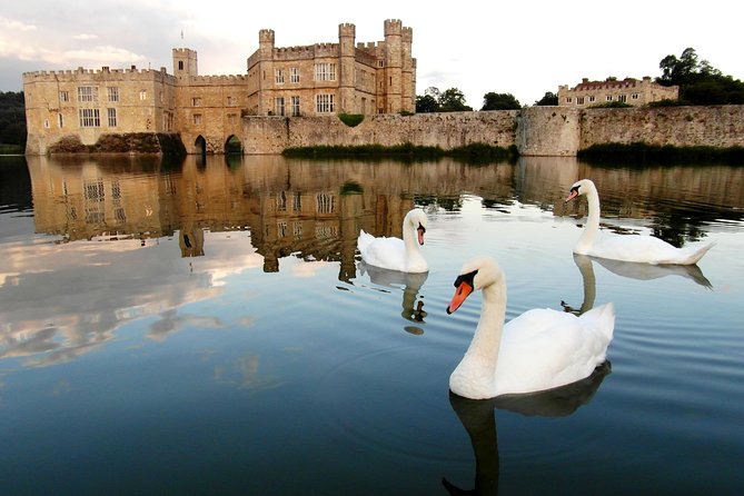Leeds Castle, Canterbury, Dover & Greenwich Cruise from London - Guides, coaches, and the pace of the day