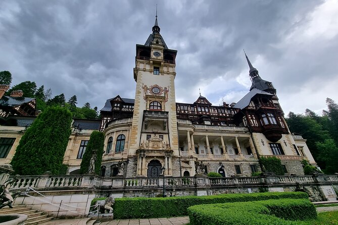 Legends & Stories from Transylvania -2 Castles & Brasov Old Town - Bran Castle, where the fortress matters more than Dracula