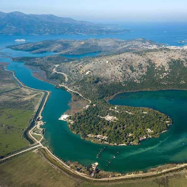 Lekuresi Castle-Ksamil-Butrint - What to know about the guide and vehicle