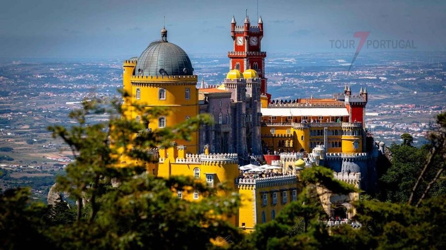Lisbon: Pena Palace, Moorish Castle, Qta. Regaleira & Sintra - Key points at a glance