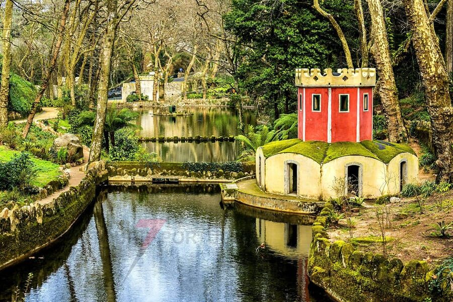 Lisbon: Pena Palace, Moorish Castle, Qta. Regaleira & Sintra - Why Sintra works best with a driver