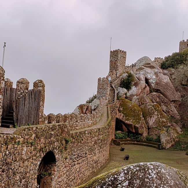 Lisbon: Pena Palace, Qta Regaleira, Moorish Castle & Cascais - How flexible is the private format?