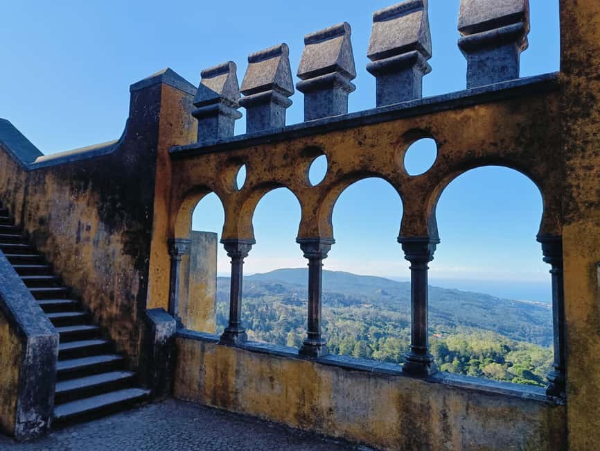 Lisbon: Sintra, Pena, Moorish Castle, Cabo Da Roca & Cascais - Who should book this tour?