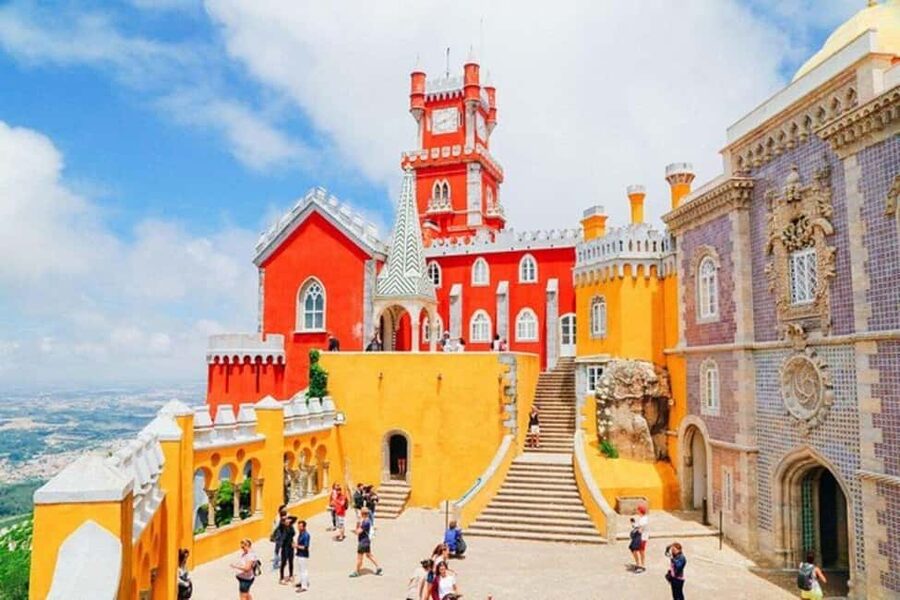 Lisbon: Sintra, Pena, Moorish Castle, Regaleira & Cascais - Moorish Castle: start above the trees