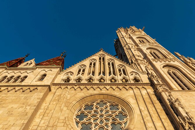Live virtual walking tour in the Buda Castle quarter - Why the camera and live format matter