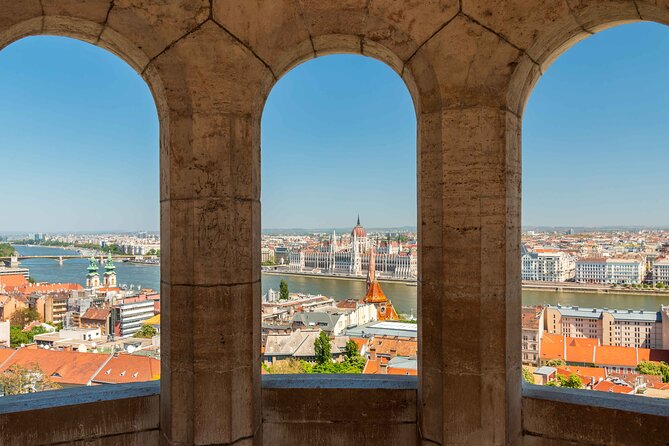 Live virtual walking tour in the Buda Castle quarter - Seeing the northern side of Buda Castle
