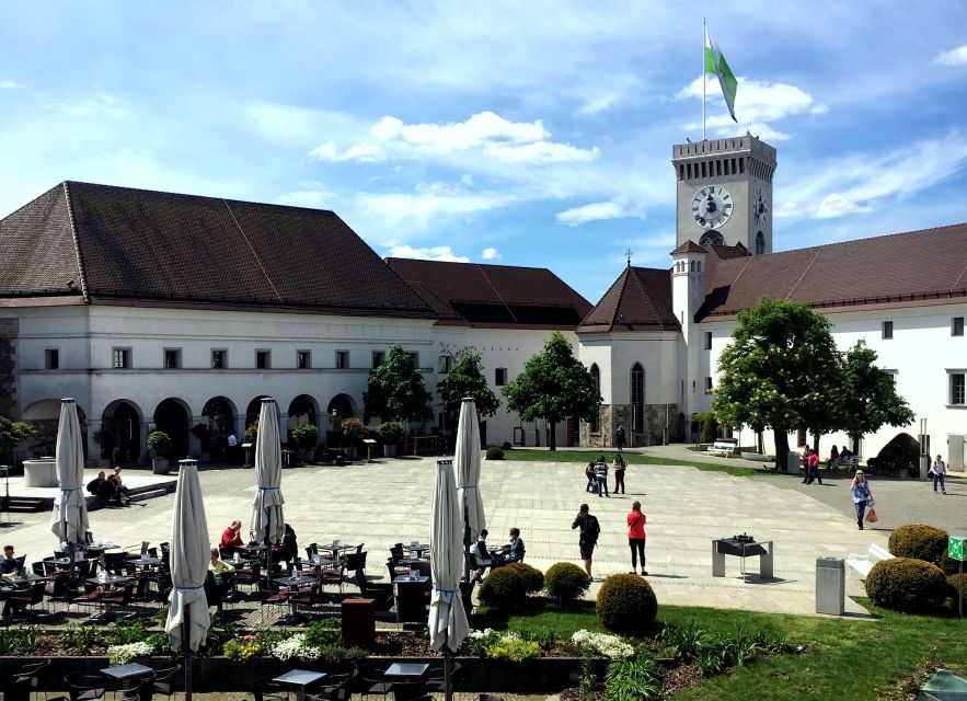Ljubljana and Ljubljana Castle Sightseeing Tour - The National and University Library’s architectural pause