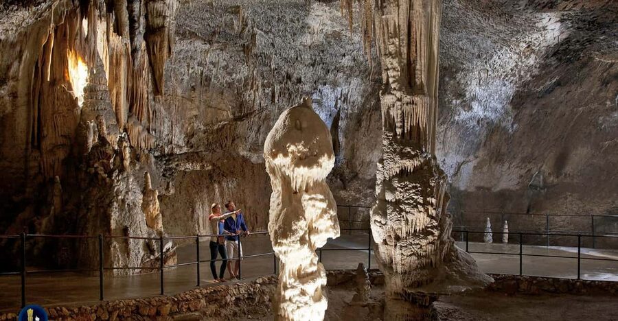 Ljubljana: Postojna Cave and Predjama Castle Tour - The order of the two stops matters