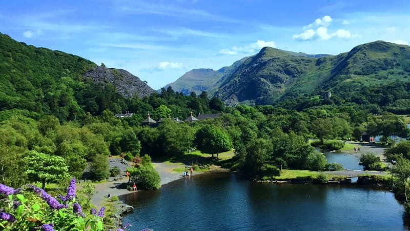 Llandudno: Snowdonia Bodnant Gardens & Castles Private Tour - Menai Bridge and the final coastal run