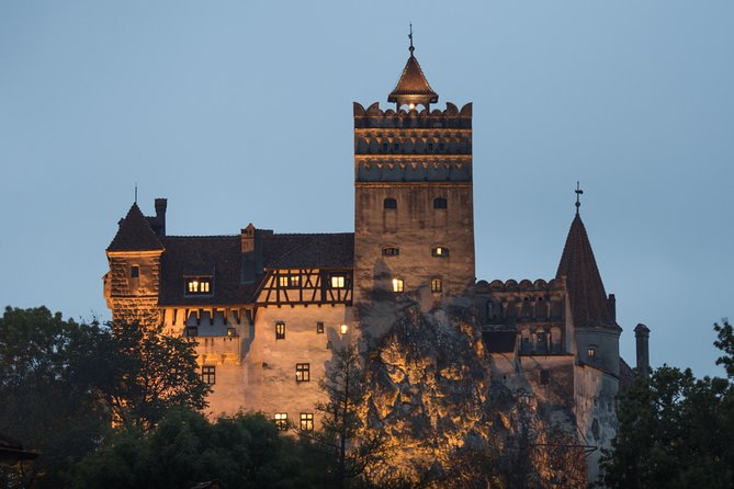 Local experience from Brasov - Transylvanian villages and Bran Castle - A rustic lunch before the sheepfold walk